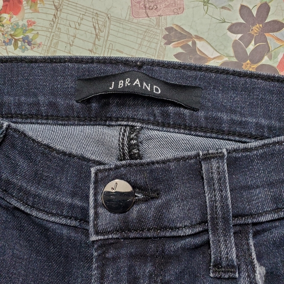 J Brand Capri Skinny Jeans in Atlantique - Picture 5 of 8